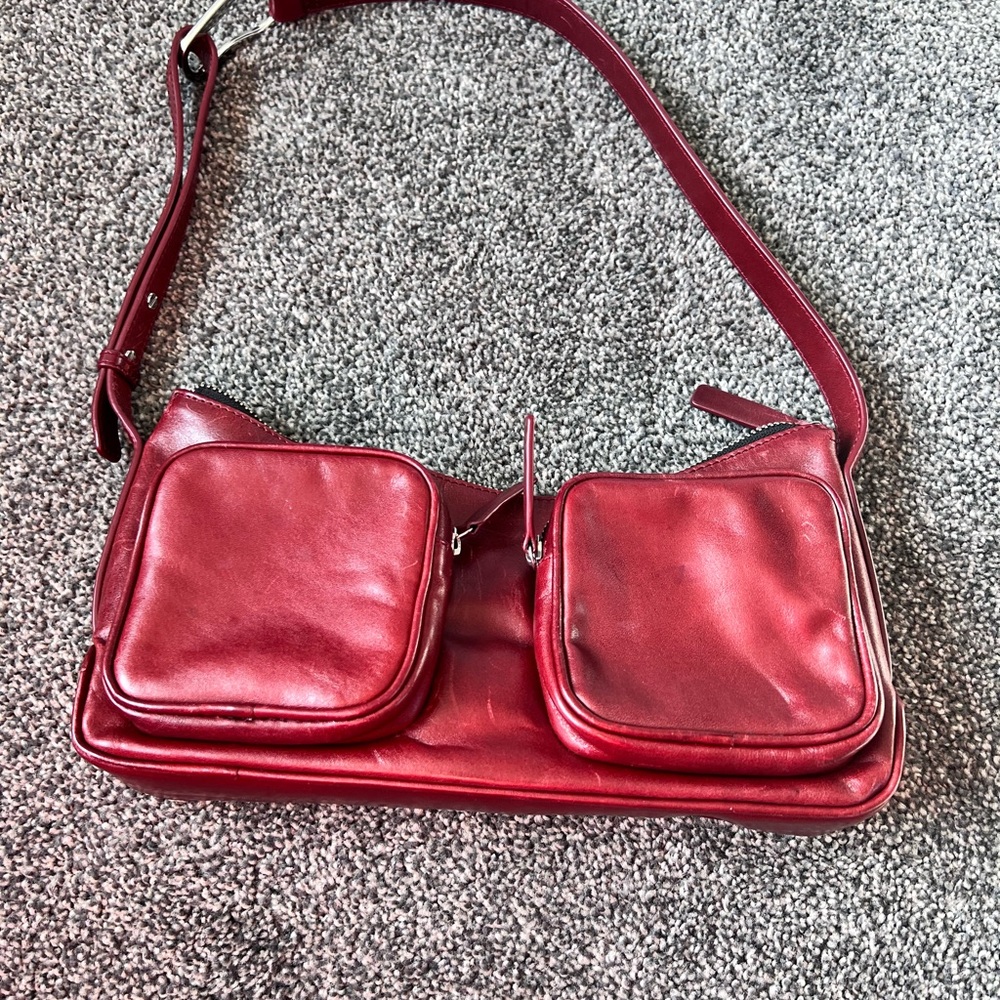 Vagabond Deep Red Shoulder Bag
